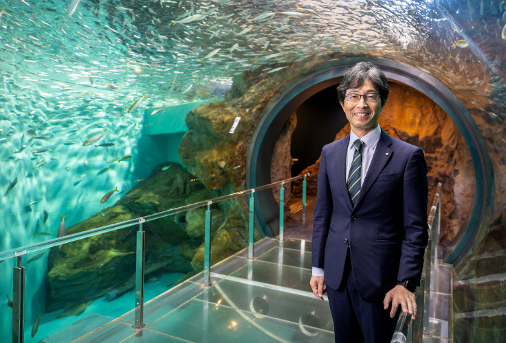「海のいのち・海といのち」の<br />
気づきを届ける<br />
下関の人気水族館「海響館」へ<br />
ようこそ!<br />
「海響館」館長 立川 利幸さん